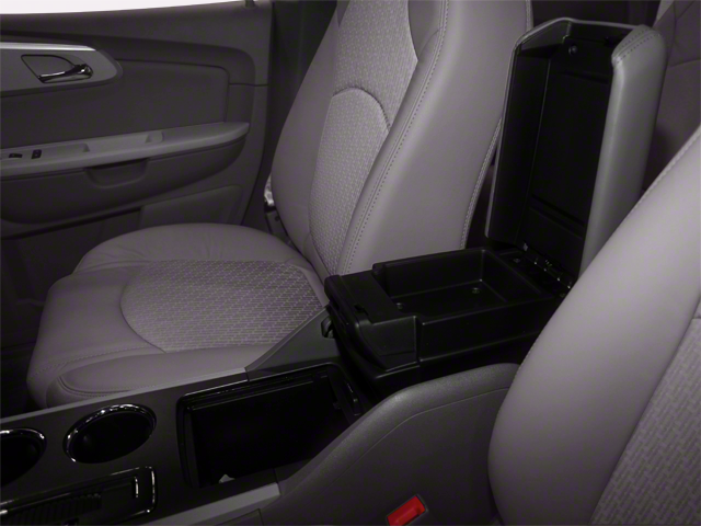 2011 Chevrolet Traverse 2LT 2LT