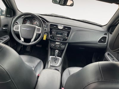 2013 Chrysler 200 Limited