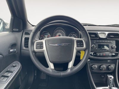 2013 Chrysler 200 Limited