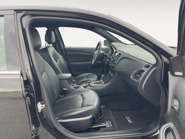 2013 Chrysler 200 Limited