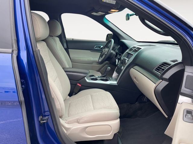 2015 Ford Explorer Base