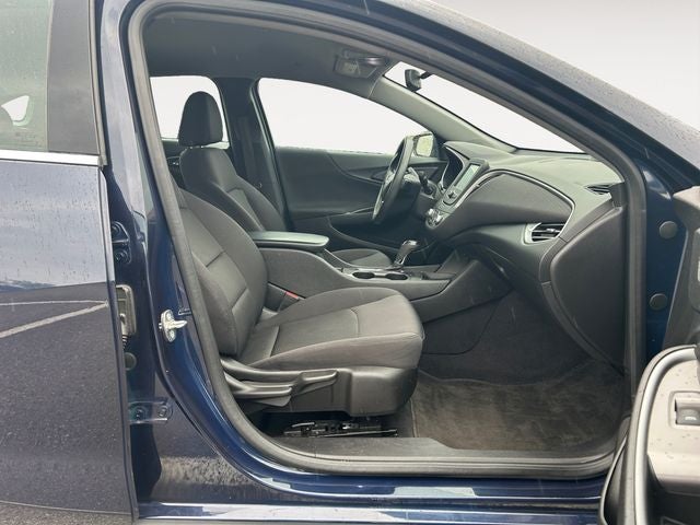 2017 Chevrolet Malibu LS 1LS