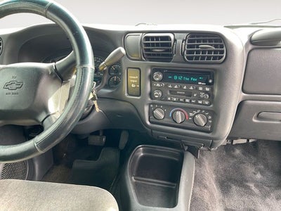 2002 Chevrolet S-10 LS