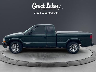 2002 Chevrolet S-10 LS