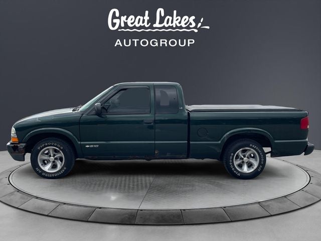 2002 Chevrolet S-10 LS