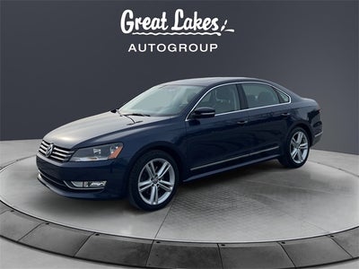 2015 Volkswagen Passat 1.8T SE w/Sunroof/Nav