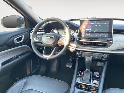 2023 Jeep Compass Latitude Lux