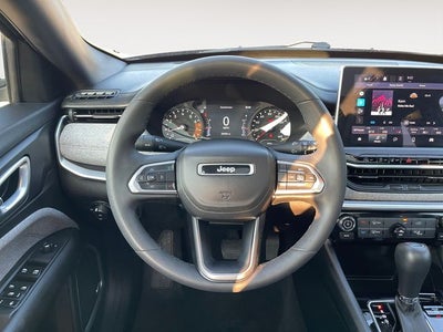 2023 Jeep Compass Latitude Lux