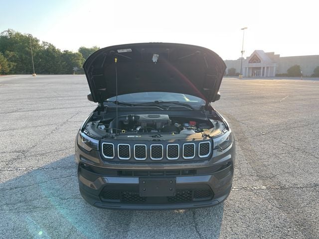 2023 Jeep Compass Latitude Lux