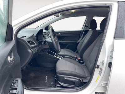 2020 Hyundai Accent SE