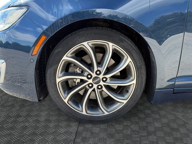 2017 Lincoln MKZ Select
