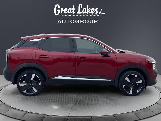 2025 Nissan Kicks SR