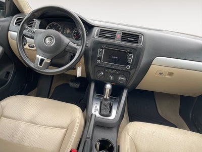 2013 Volkswagen Jetta 2.5L SE Convenience & Sunroof
