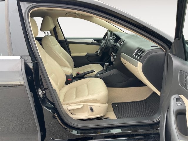 2013 Volkswagen Jetta 2.5L SE Convenience & Sunroof