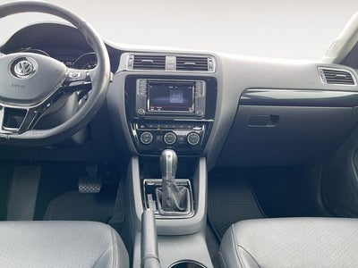 2017 Volkswagen Jetta 1.8T SEL