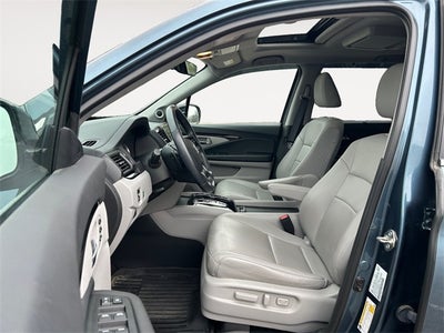 2021 Honda Pilot Touring 7 Passenger