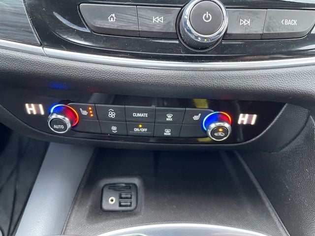 2020 Buick Enclave Essence