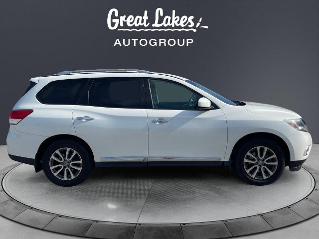 2016 Nissan Pathfinder SL