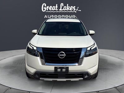 2022 Nissan Pathfinder SL