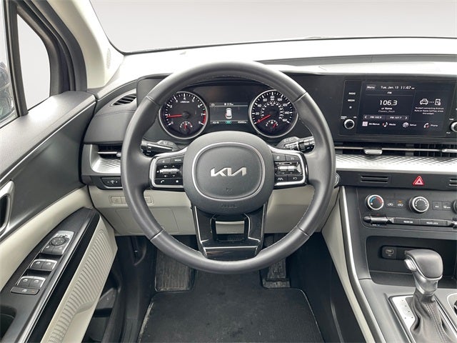 2024 Kia Carnival LX