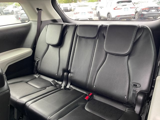 2023 Kia Carnival LX Seat Package
