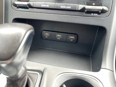 2023 Kia Carnival LX Seat Package