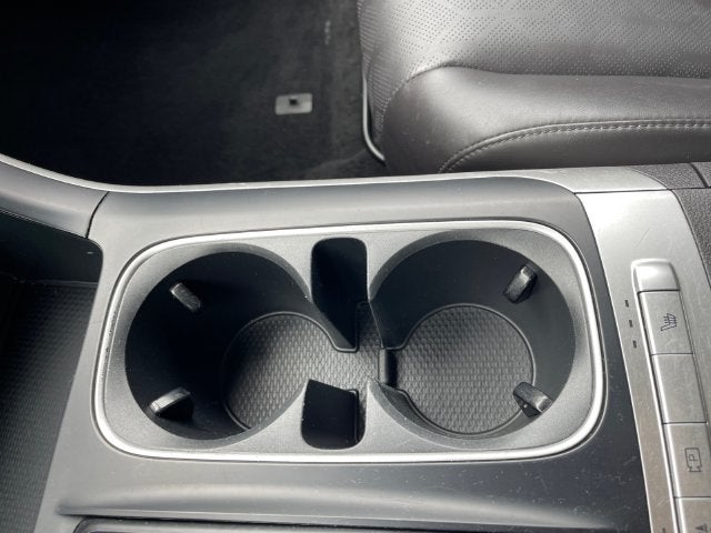 2023 Kia Carnival LX Seat Package