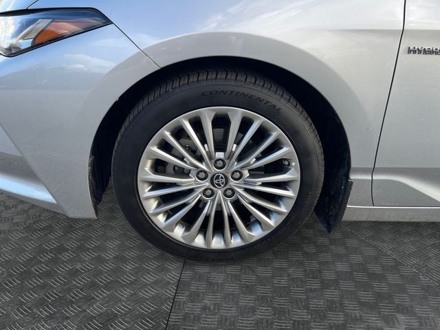 2019 Toyota AVALON HYBRID Limited