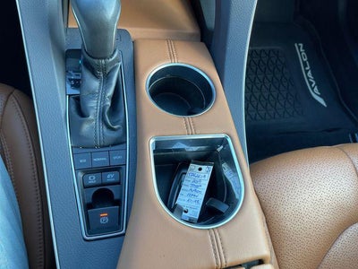2019 Toyota AVALON HYBRID Limited