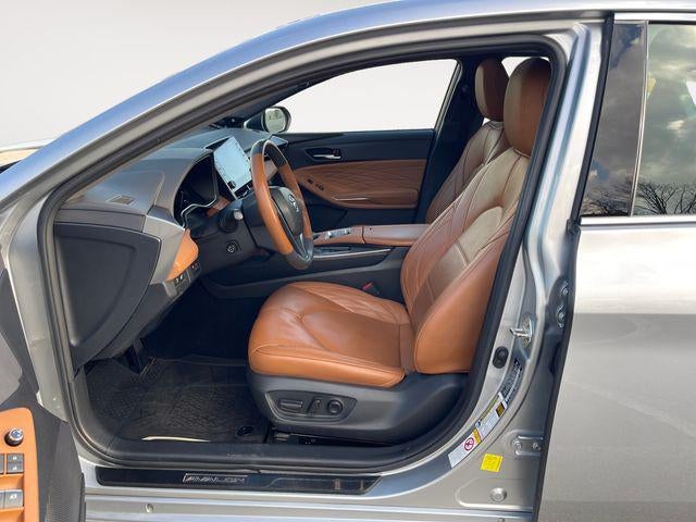 2019 Toyota AVALON HYBRID Limited