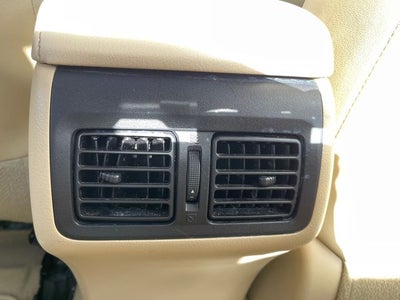 2016 Toyota CAMRY XLE