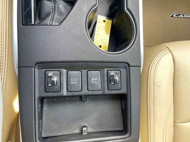 2016 Toyota CAMRY XLE