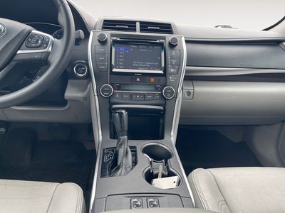2016 Toyota Camry XLE