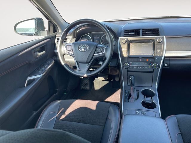 2016 Toyota Camry XSE