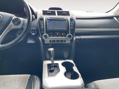 2012 Toyota CAMRY SE