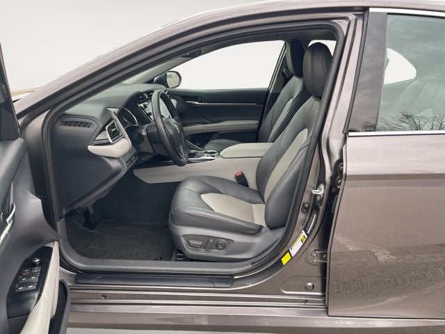 2020 Toyota CAMRY HYBRID XLE