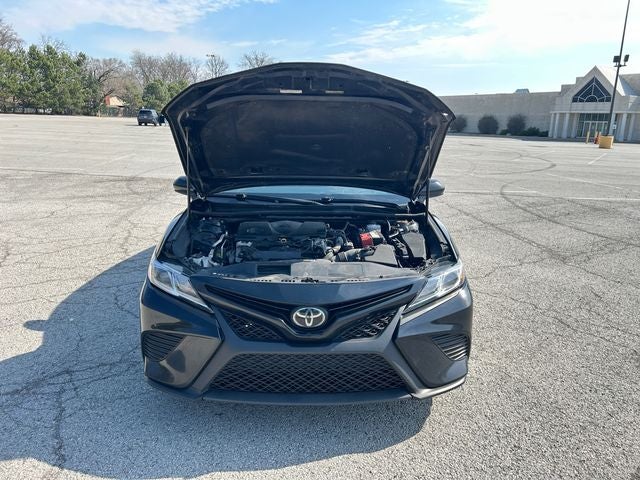 2020 Toyota CAMRY SE