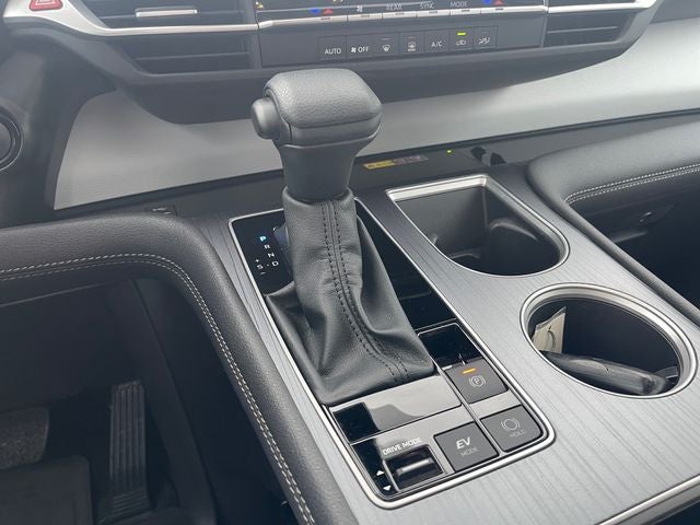 2025 Toyota Sienna LE 8 Passenger