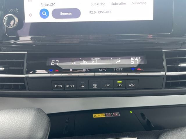 2025 Toyota Sienna LE 8 Passenger