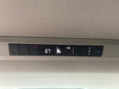2025 Toyota Sienna LE 8 Passenger