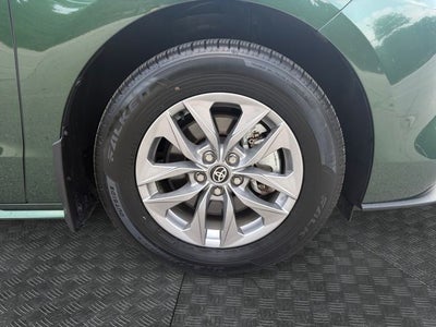 2025 Toyota Sienna LE 8 Passenger