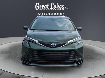 2025 Toyota Sienna LE 8 Passenger