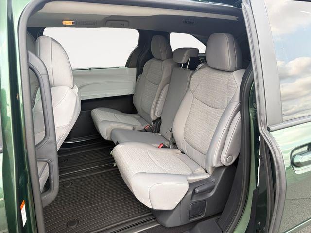 2025 Toyota Sienna LE 8 Passenger