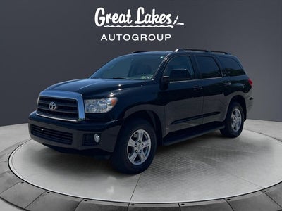 2011 Toyota SEQUOIA SR5 5.7L