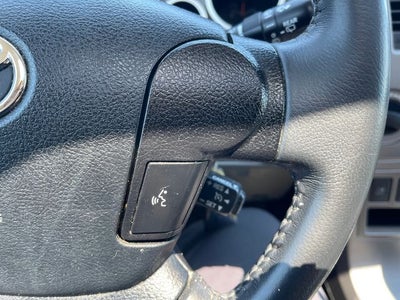 2011 Toyota SEQUOIA SR5 5.7L
