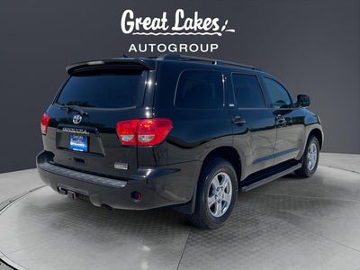 2011 Toyota SEQUOIA SR5 5.7L