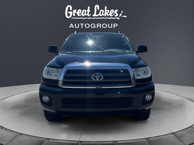 2011 Toyota SEQUOIA SR5 5.7L