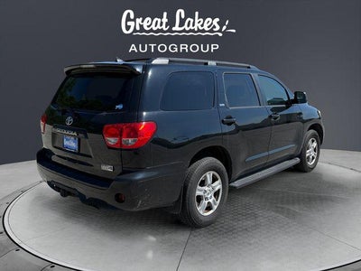 2011 Toyota SEQUOIA SR5 5.7L