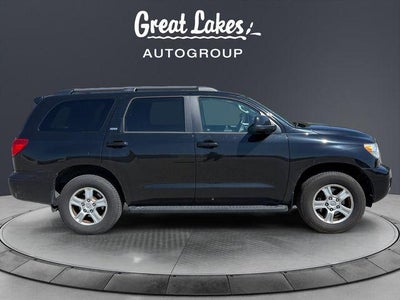 2011 Toyota SEQUOIA SR5 5.7L