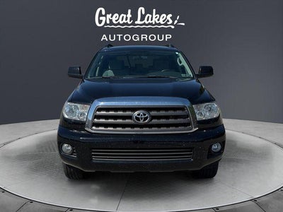 2011 Toyota SEQUOIA SR5 5.7L